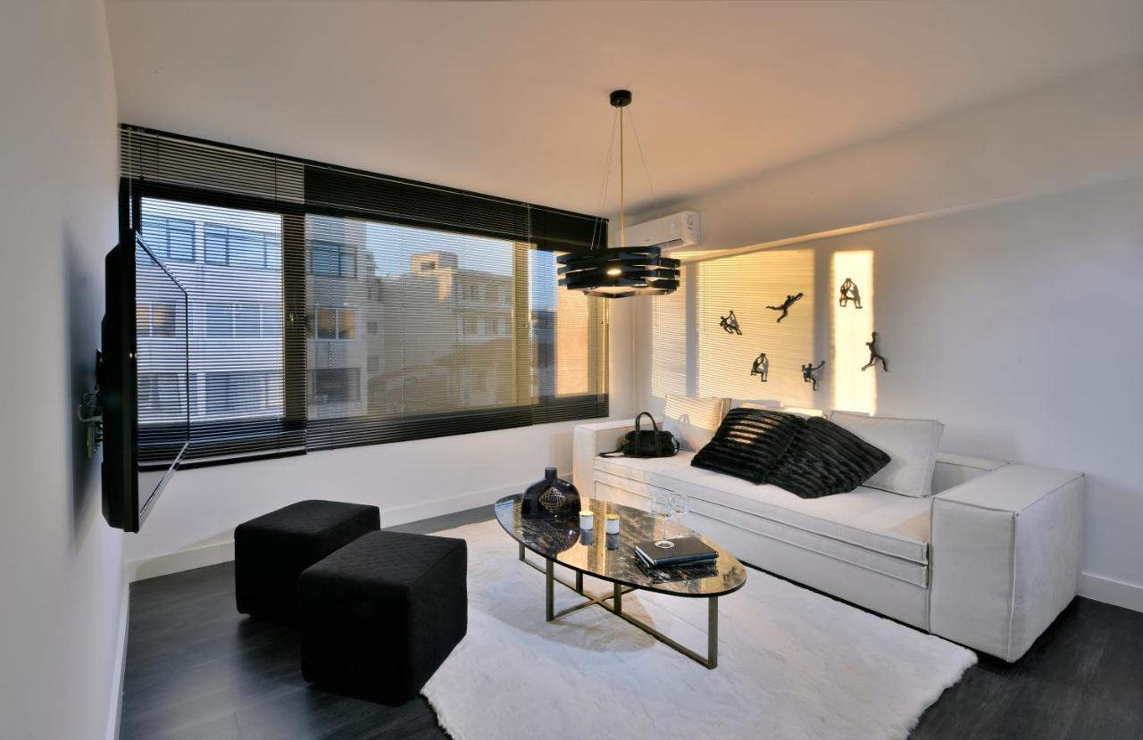 Ater Albus By K&K Aparthotel Атина Екстериор снимка