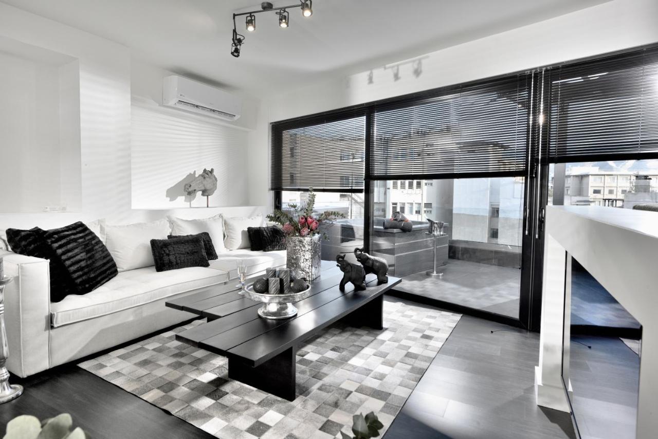 Ater Albus By K&K Aparthotel Атина Екстериор снимка