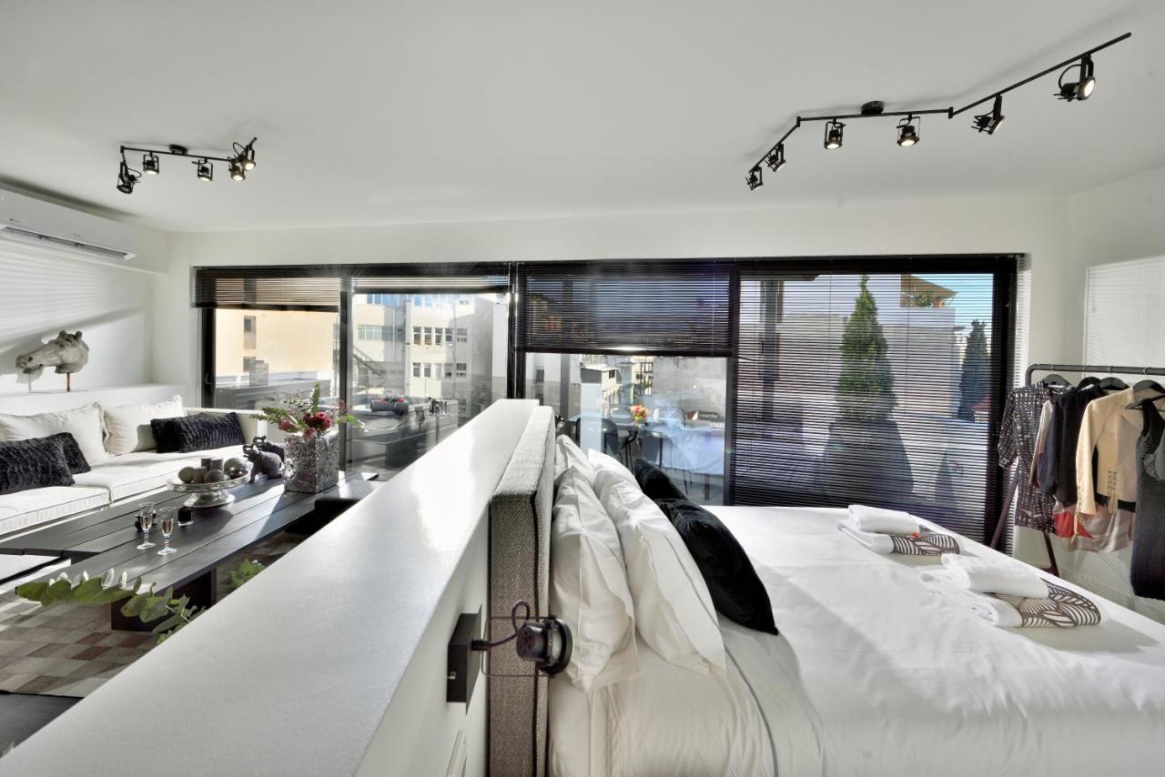 Ater Albus By K&K Aparthotel Атина Екстериор снимка